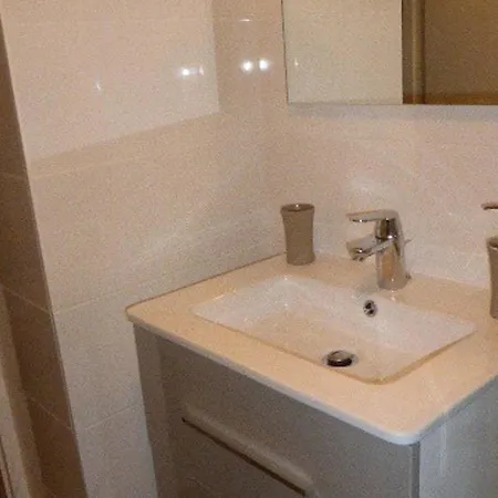 アパート Avec Terrasse, Proche Et Parking - - Fr-1-843-46 バツ・シュル・メール