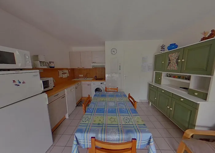 Avec Terrasse, Proche Et Parking - - Fr-1-843-46 * Batz-sur-Mer